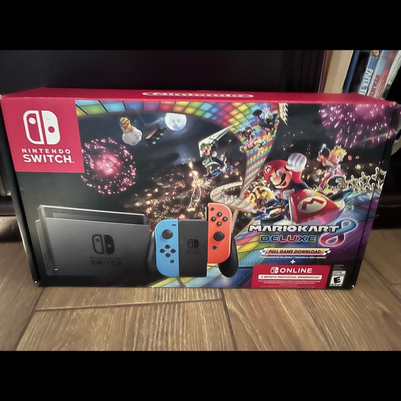Nintendo Switch with Mario Cart Deluxe game Everything in pictures included - Picture 3 of 5